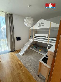 Nabízíme k pronájmu krásný světlý byt 3+kk o celkové výměře 