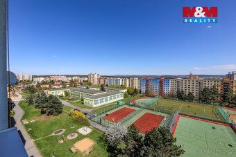 Na prodej prostorný byt o dispozici 4+1 se zasklenou lodžií 