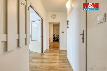 Na prodej prostorný byt o dispozici 4+1 se zasklenou lodžií 