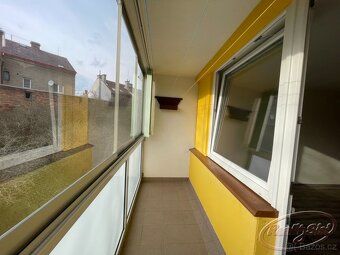 Nabízíme k pronájmu prakticky řešený byt 3+1 o výměře 65 m² 
