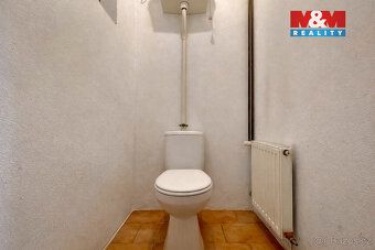 Nabízíme vám ke koupi rodinný dům na samotě u lesa ve velmi 