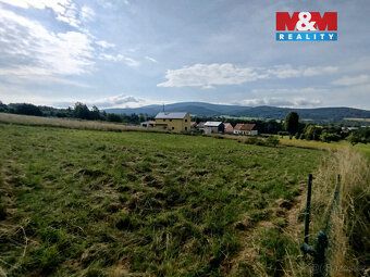 Nabízíme ke koupi pozemek o rozloze 1299 m² v klidné části o