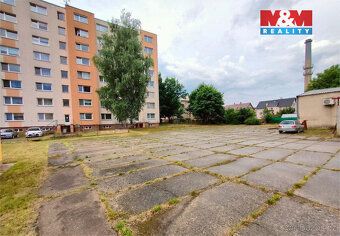 Nabízíme k pronájmu oplocené nebytové prostory ve frekventov