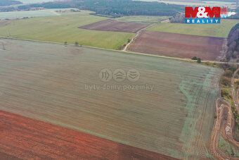 Nabízíme k prodeji zemědělský pozemek o výměře 299 m², veden