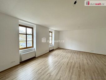 , Dumrealit.cz Vám zprostředkuje prodej apartmánů na náměstí