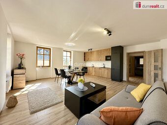 , Dumrealit.cz Vám zprostředkuje prodej apartmánů na náměstí