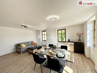, Dumrealit.cz Vám zprostředkuje prodej apartmánů na náměstí