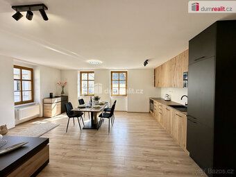 , Dumrealit.cz Vám zprostředkuje prodej apartmánů na náměstí