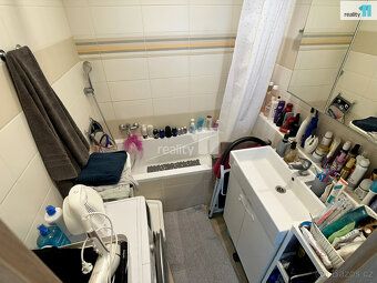 Cena vč. záloh, Reality 11 Vám zprostředkují pronájem bytu 2