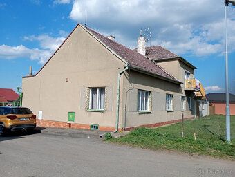 okamžitě k bydlení, vhodný k rekonstrukci na 2 byt. jednotky