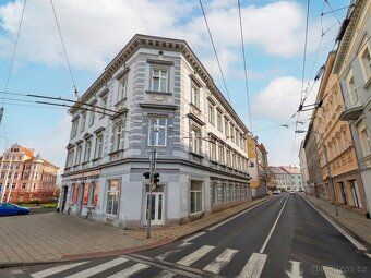 Nabízím k pronájmu nadstandardní komerční prostor v přízemí 