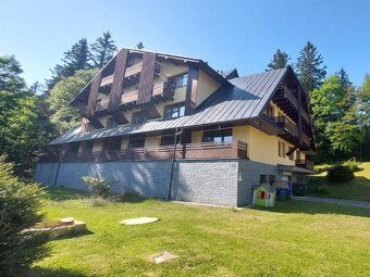 Nabízíme Vám k prodeji apartmán o velikosti 2+kk v klidné čá