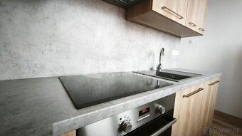 Ev.č. 02282 Zprostředkujeme Vám pronájem krásného světlého b