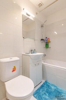 Nabízíme k pronájmu byt 2+kk o velikosti 40 m², situovaný v 