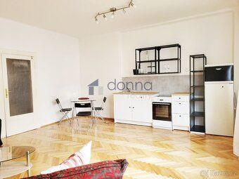 Nabízíme pronájem bytu 2+kk, o ploše 45m², ve zvýšeném příze