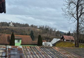 Nabízím k prodeji prostorný byt s dispozicí 3+1 s příslušens