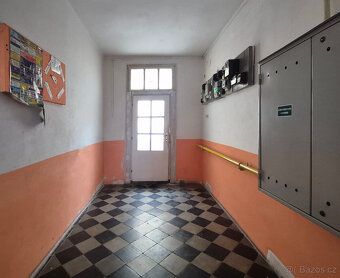 Nabízím k prodeji prostorný byt s dispozicí 3+1 s příslušens
