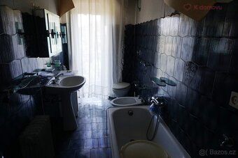 Nabízíme k prodeji byt o dispozici 2+1 a přibližné užitné pl