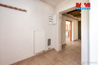 Nabízíme na prodeji chalupu vhodnou k celoročnímu bydlení v 