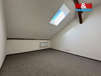 Nabízíme Vám k pronájmu kancelářské prostory o celkové užitn