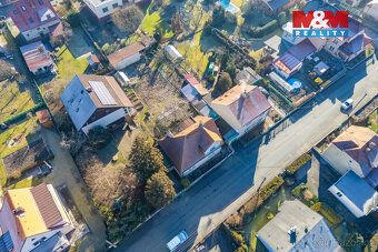 K dispozici jsou samostatné pokoje vhodné pro 1 až 2 dospělé