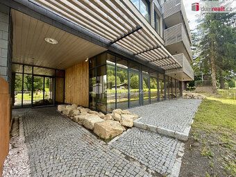 Vratná kauce 3 x měsíční nájem. Provize RK 1 x měsíční nájem
