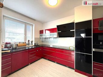 +popl. 8000, , Dumrealit.cz Vám zprostředkuje pronájem bytu 