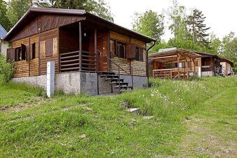 Nabízíme k prodeji samostatnou rekreační chatu s číslem evid