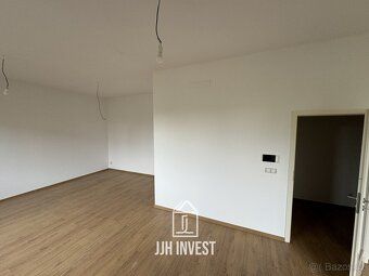 Ev.č. 00016-3 Nabízíme k pronájmu krásný, moderní byt o veli