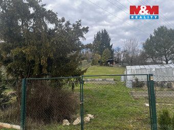Nabízíme k prodeji udržovanou zahradu v klidné a vyhledávané