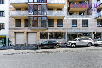Nabízíme k prodeji reprezentativní kancelářské prostory v at