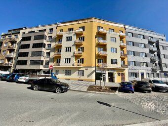 Nabízím k pronájmu nebytový prostor o celkové výměře 25m2 s 