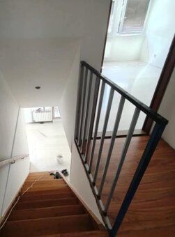 Prodám řadový rodinný dům 294m² typu 