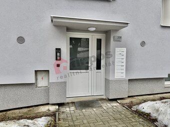 Exkluzivní nabídka dlouhodobého pronájmu, krásného a světléh