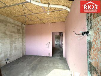 Ev.č. 02097 Nabízíme k pronájmu rodinný dům ve Velké Hleďseb