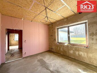 Ev.č. 02097 Nabízíme k pronájmu rodinný dům ve Velké Hleďseb