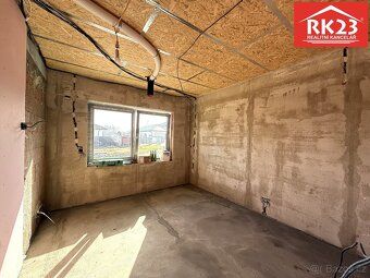 Ev.č. 02097 Nabízíme k pronájmu rodinný dům ve Velké Hleďseb