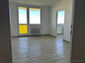 Nabízíme k prodeji prostorný byt o dispozici 3+1 v osobním v