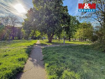 Nabízíme k pronájmu byt 2+1 v atraktivní lokalitě Praha 9 – 