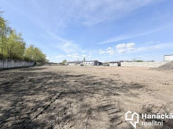 Pronájem komerčního pozemku o výměře až 6.000 m² v průmyslov
