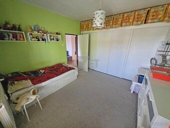 Nabízíme k prodeji bytovou jednotku 2+1 o velikosti 57 m2. b