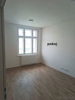 K pronájmu.
Čáslav, centrum. Byt 1+KK po rekonstrukci. V byt
