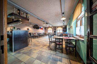 Prodej zavedené restaurace/hospody v obci Starý Hrozenkov. V