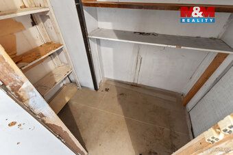 Nabízíme k prodeji byt 1+1 o velikosti 38 m² s lodžií 5m2 ve