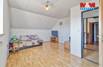Prostorný dům/hotel s velkým potenciálem – vhodný pro podnik