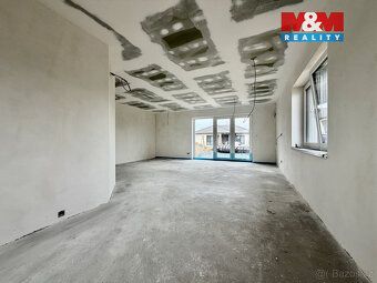 Kvalitní stavba zděného domu o dispozici 4+kk, podlahová plo