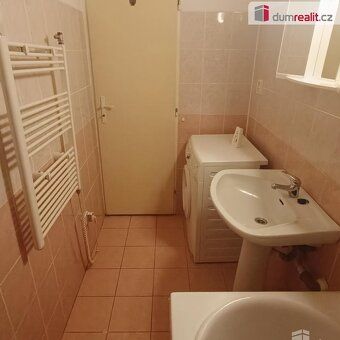 + záloha na vodné, stočné 500,- Kč, OSP 100,- Kč, kauce 14.0