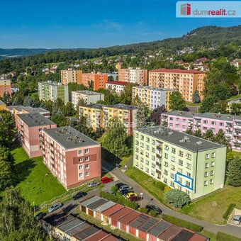 + zálohy na služby spojené s užíváním+ záloha na elektřinu +