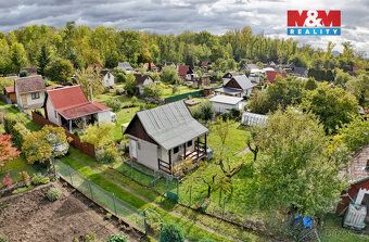 Nabízíme k prodeji útulnou chatu o užitné ploše 20 m2 s poze