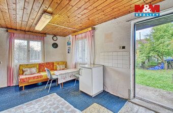 Nabízíme k prodeji útulnou chatu o užitné ploše 20 m2 s poze